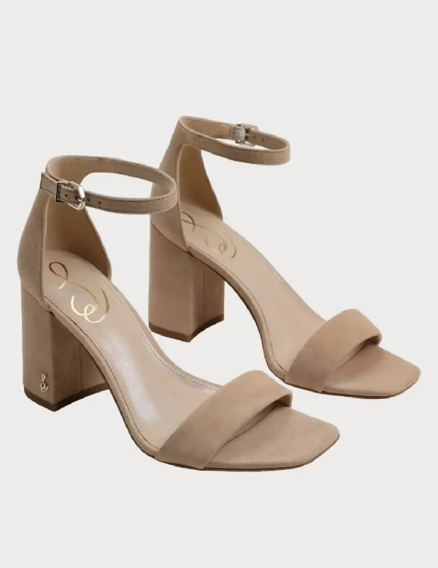 Sporty Fashion Offers Daniella Block Heel Sandal In Oatmeal Suede