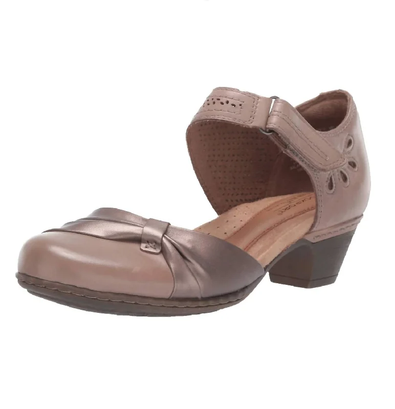 Stylish Casual Footwear Abbott 2 Piece Bow Sandal In Khaki