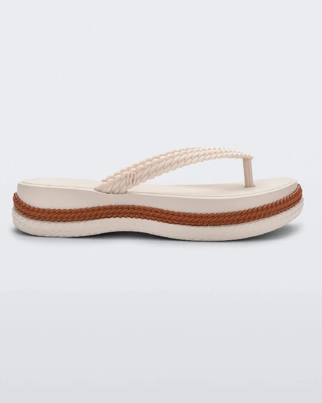 Premium Fashion Leblon Flip Flop In Beige/brown
