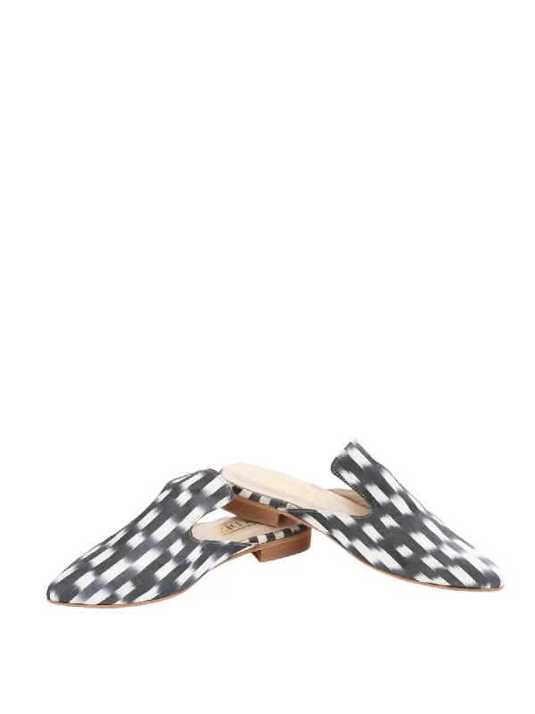 Comfortable Slip-Resistant Shoes Women's Amelia Slide Sandals In Black,white