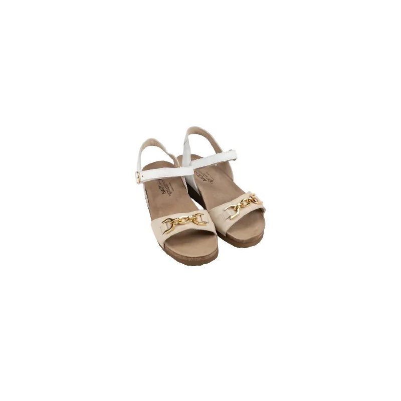 Gift Ideas Women's Aubrey Sandals In Ivory/white