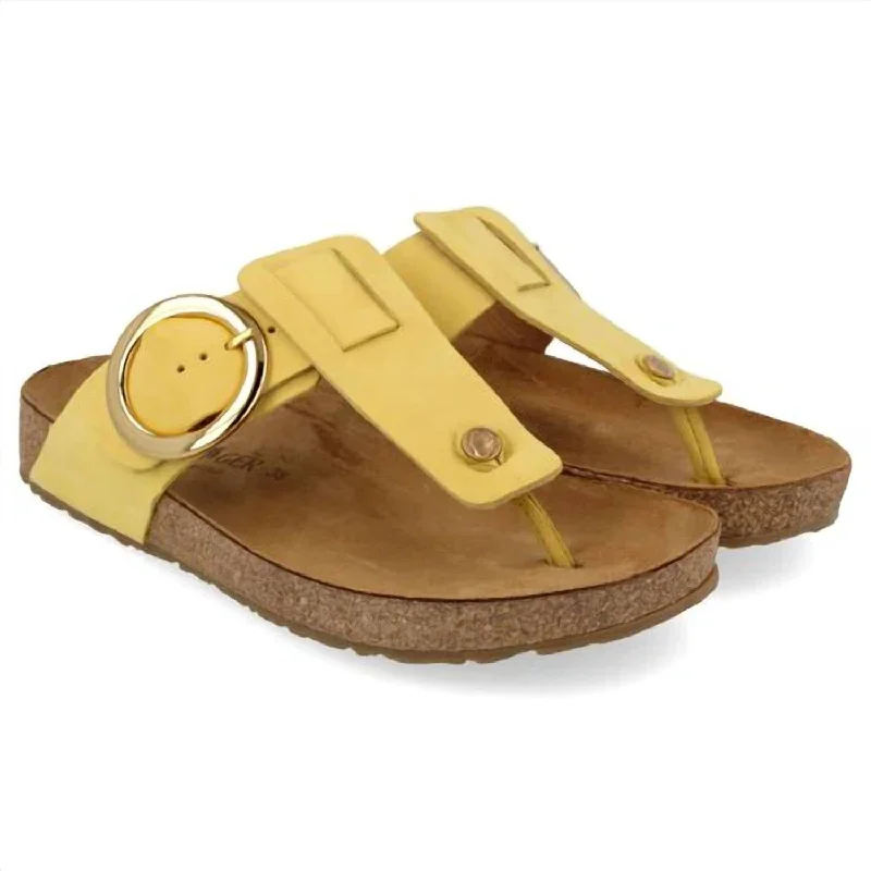 Ultra-Soft Flats Deal Women's Round Buckle Corinna Sandal In Poussen