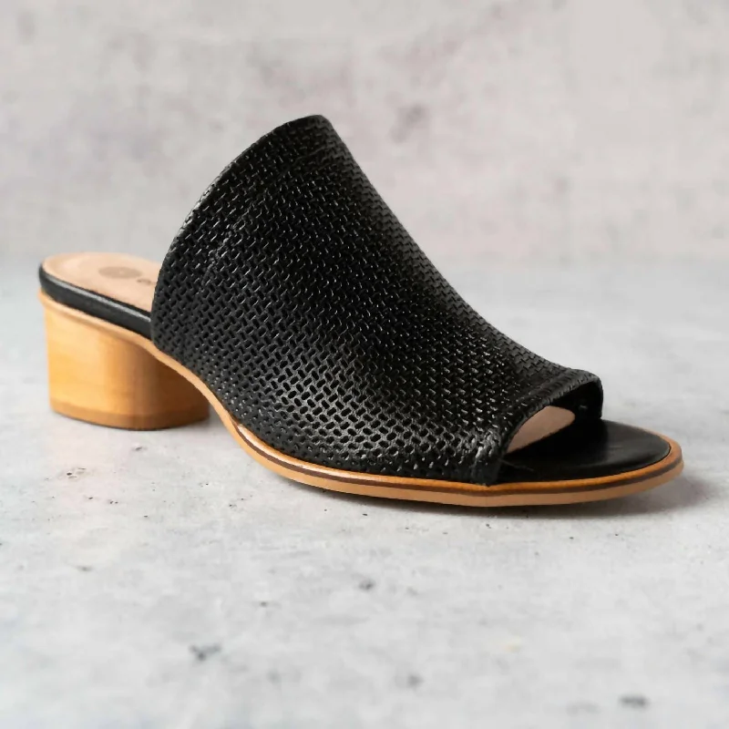 Best Sellers Women's Sevilla Sandal In Black