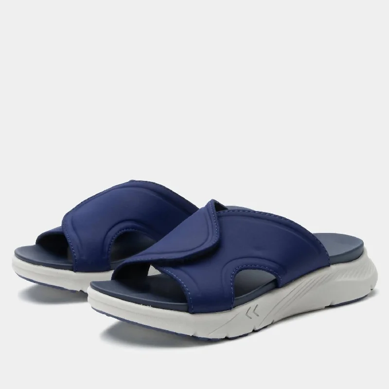 Travel-Friendly Footwear Promotion Women's Sunie Sandals In Navy