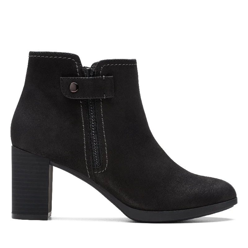 Designer Shoes Clearance Clarks Bayla Glow in Black Nubuck