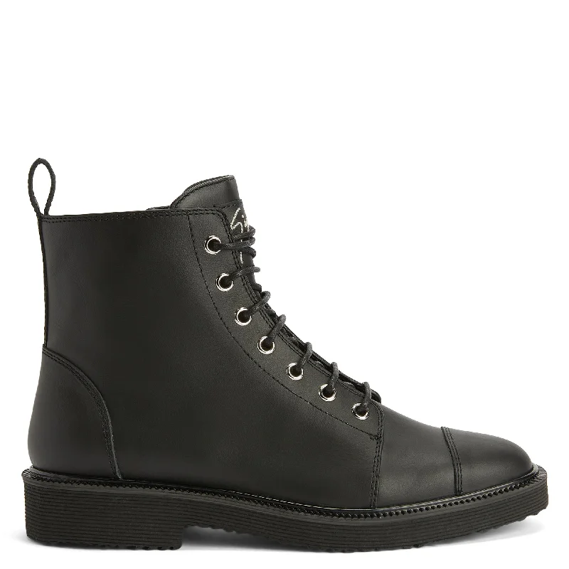 Sophisticated Style Offers Giuseppe Zanotti Thora