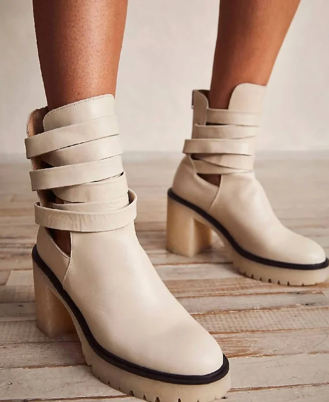 Women's Non-Slip Flats Jesse Women's Cutout Boots In Ivory