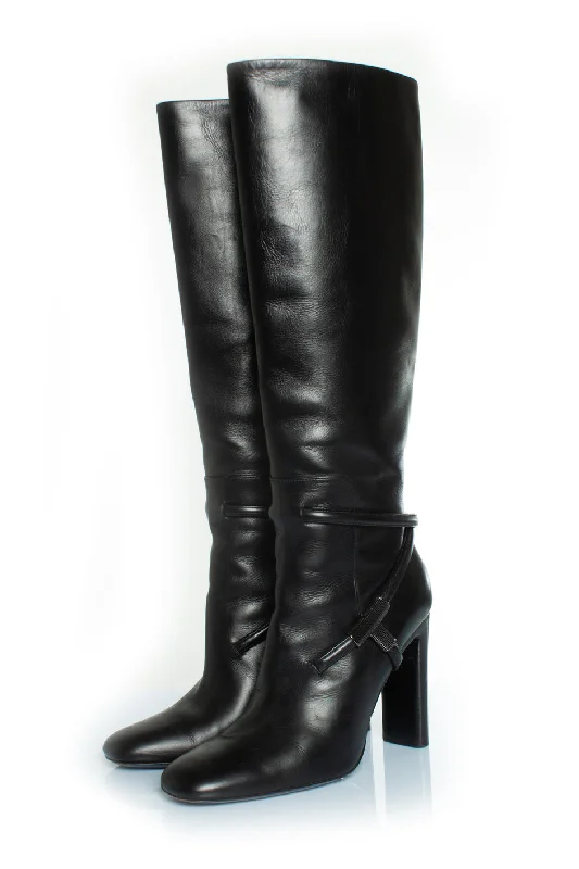 Bold Fashion Footwear leather boots with T strap