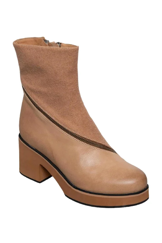 Top Brand Discounts Women"s Illeana Boots In Taupe