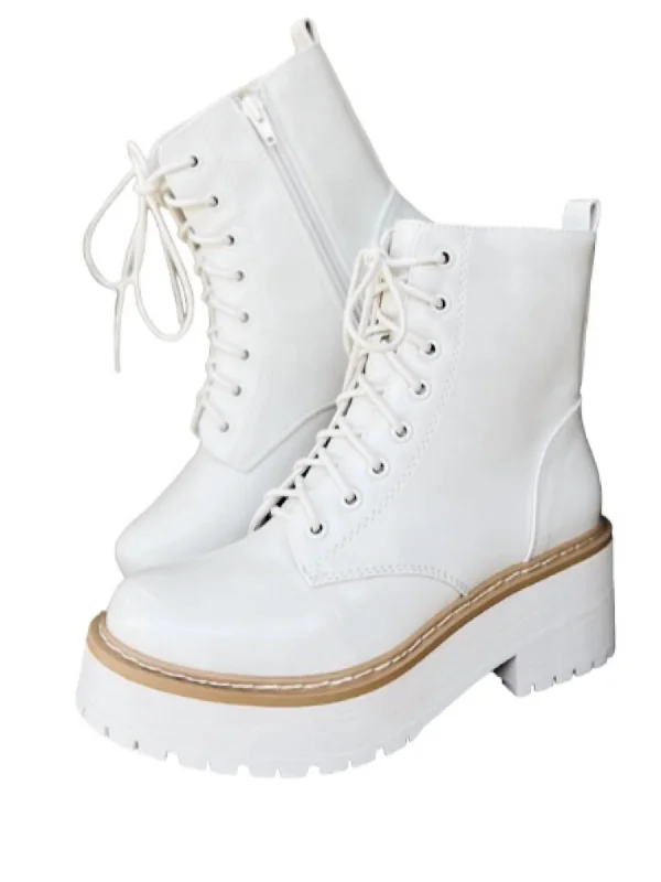 Final Sale Women's Lug Sole Boot In White