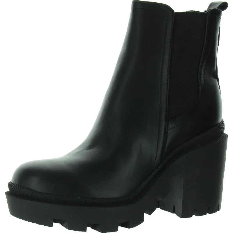 Relaxed Style Womens Padded Insole Round Toe Chelsea Boots