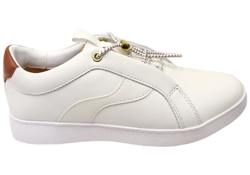 Unleash Your Trendy Side Hush Puppies Monroe Womens Comfortable Leather Slip On Shoes