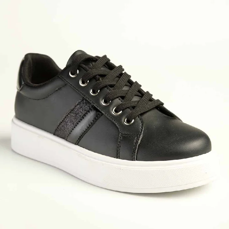 Vintage-Modern Style Offers Madison Lace-Up Fashion Sneaker - Black