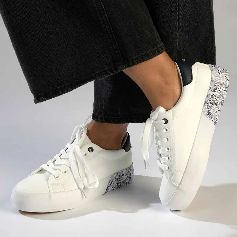 Cozy Comfort Style Sale Pierre Cardin Paisley 2 Sneaker - White/Navy