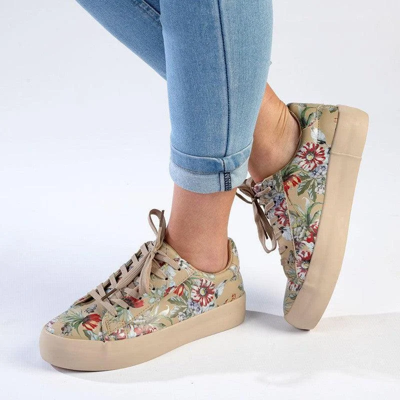 Women's Evening Shoes Soft Style by Hush Puppies Fordan Floral Sneaker - Floral Natural